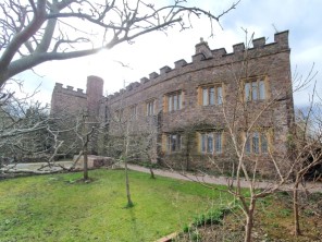 2 Bedroom Upper South Court Apartment in a Castle in Tiverton, Devon, England